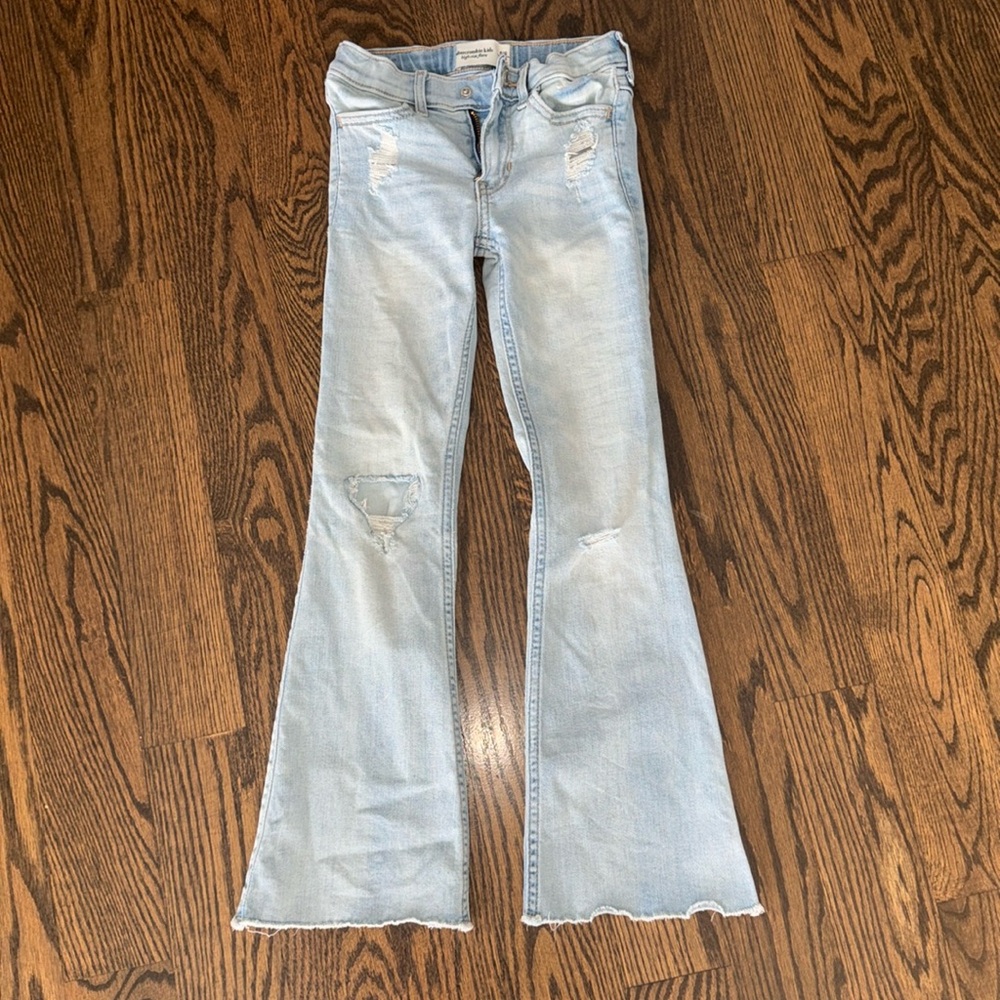 Girls A&F flare jeans